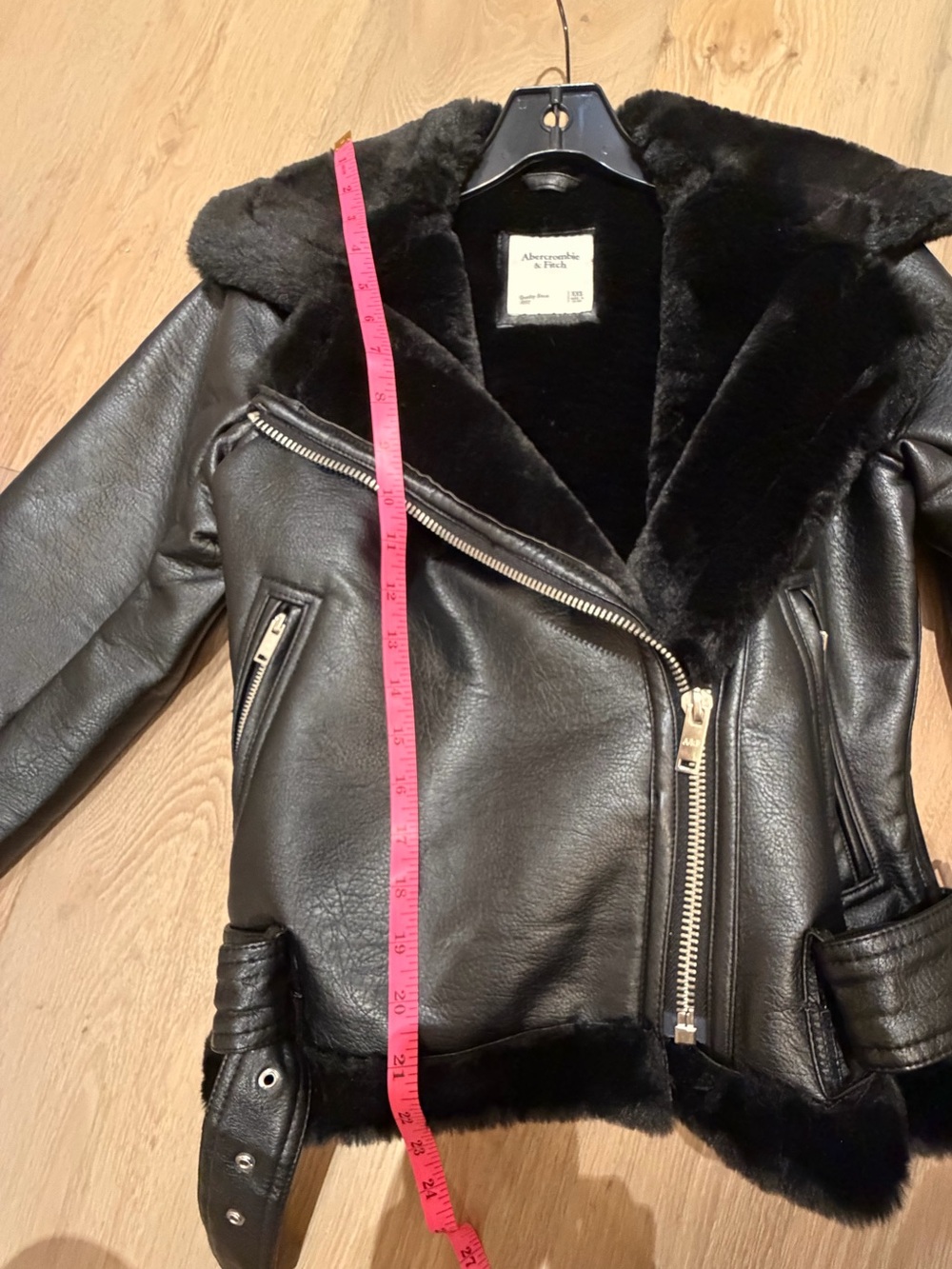 Abercrombie & Fitch Black Faux-Leather Shearling Moto Jacket - Women - Picture 7 of 10